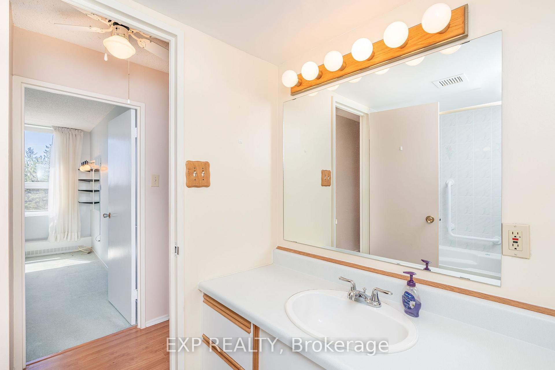 Photo 20 of Unit 404, 665 Bathgate Drive, Ottawa, Carson Meadows — HOMEH
