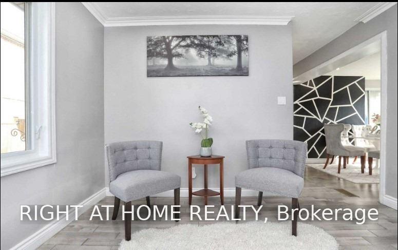 Photo 5 of Unit (Main), 9 Aveline Crescent, Scarborough, Woburn — HOMEH