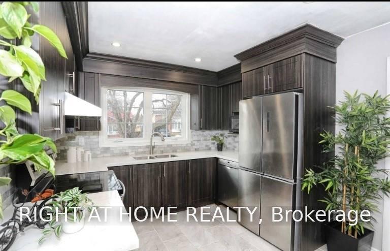 Photo 7 of Unit (Main), 9 Aveline Crescent, Scarborough, Woburn — HOMEH