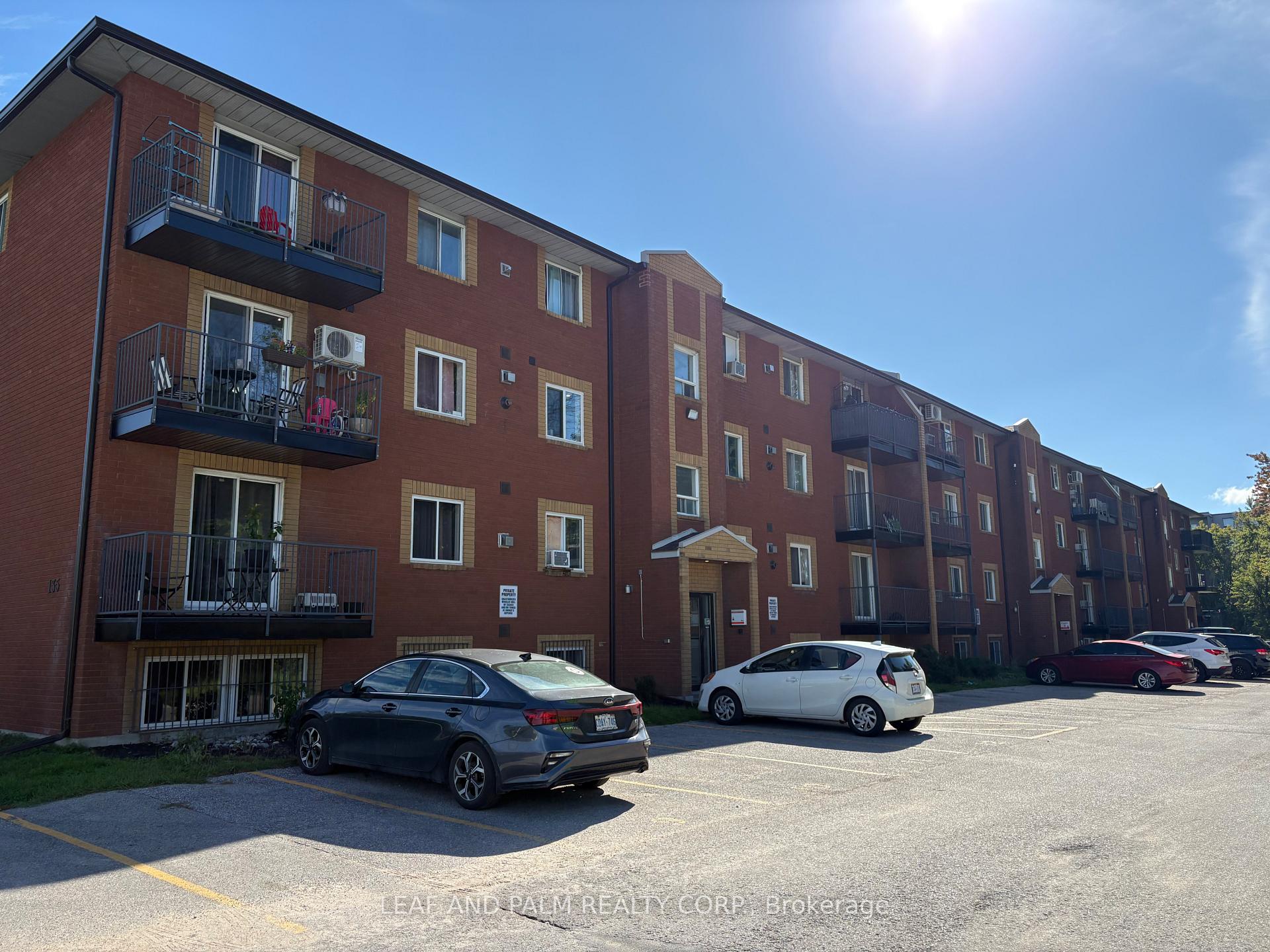 Photo of Unit B301, 135 Atherley Road