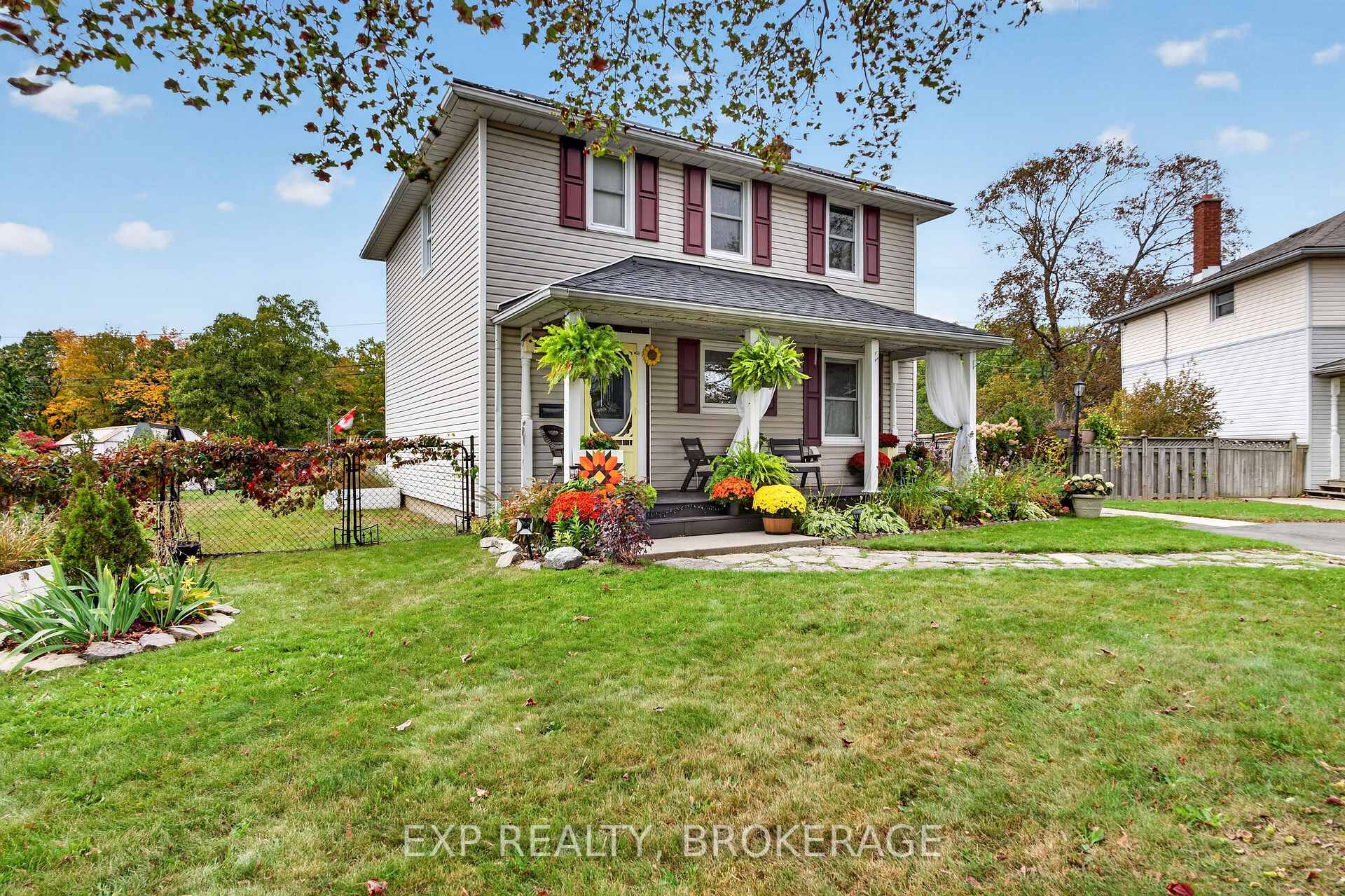 Photo 3 of 8 Ortona Crescent, Prince Edward County, Picton Ward — HOMEH