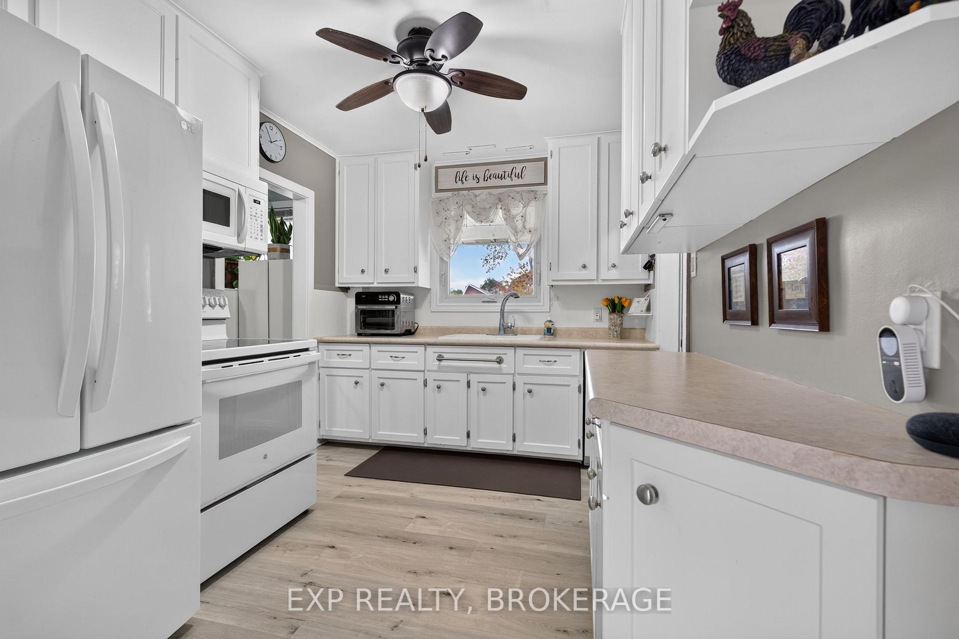 Photo 11 of 8 Ortona Crescent, Prince Edward County, Picton Ward — HOMEH