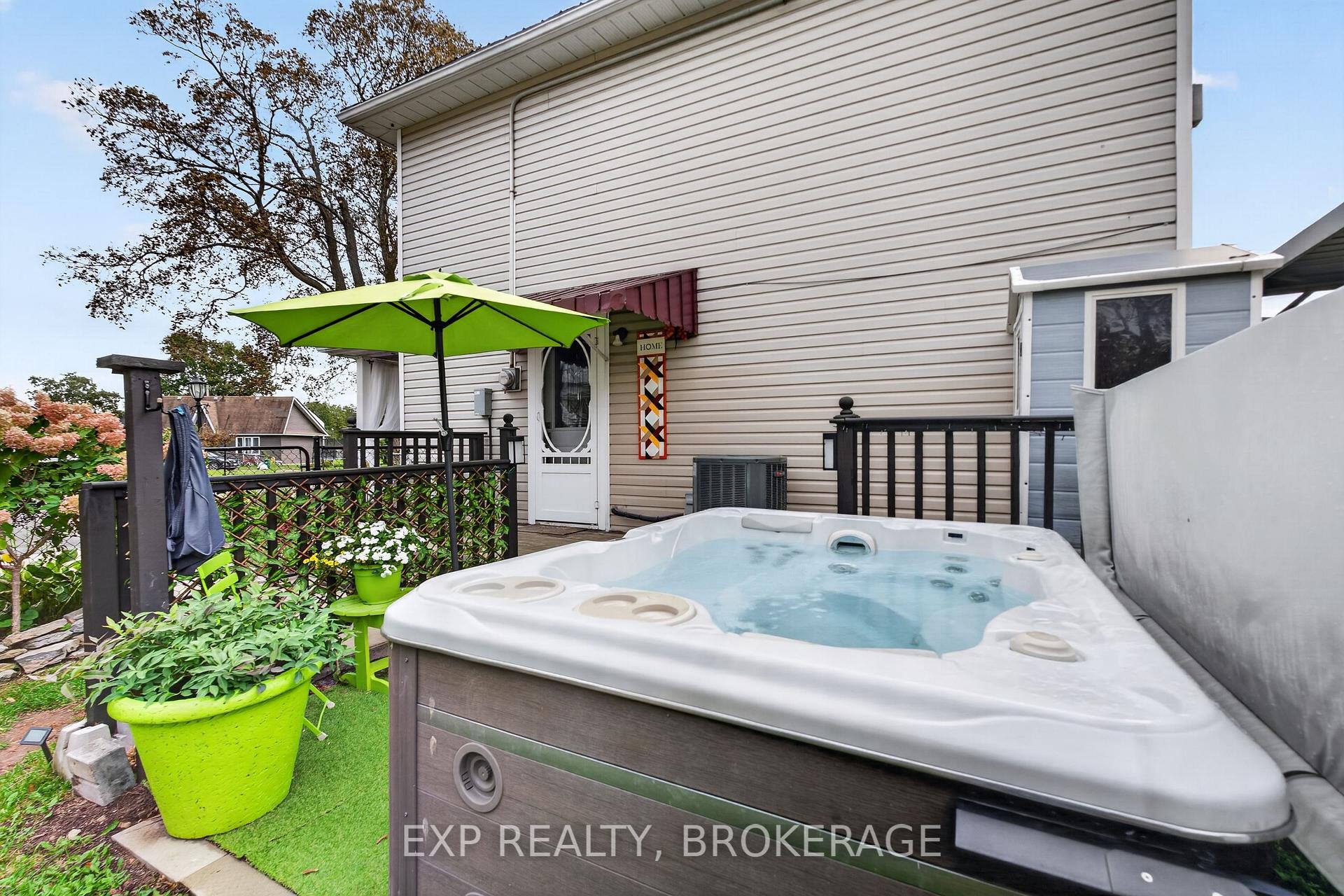 Photo 21 of 8 Ortona Crescent, Prince Edward County, Picton Ward — HOMEH
