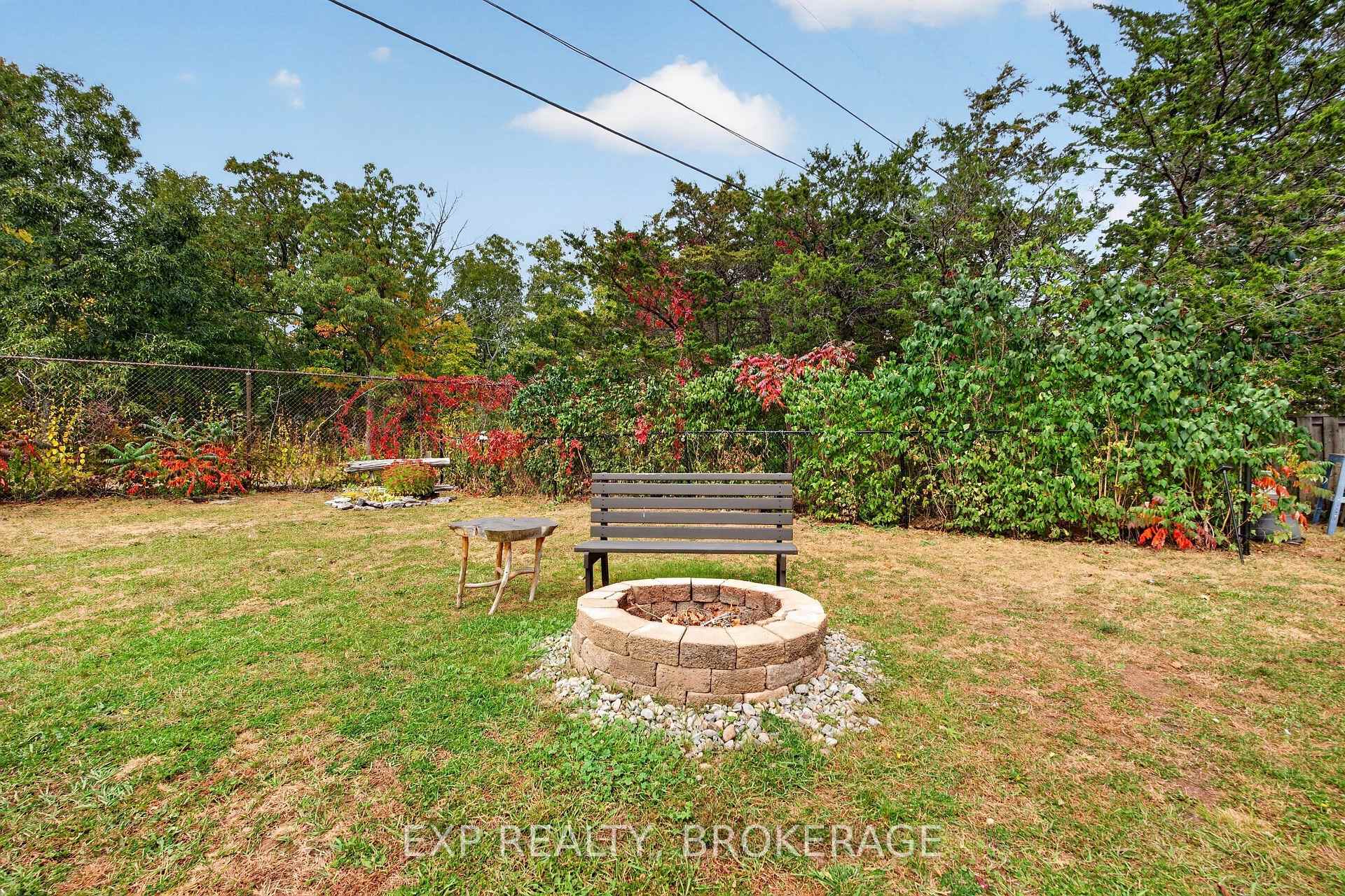 Photo 23 of 8 Ortona Crescent, Prince Edward County, Picton Ward — HOMEH