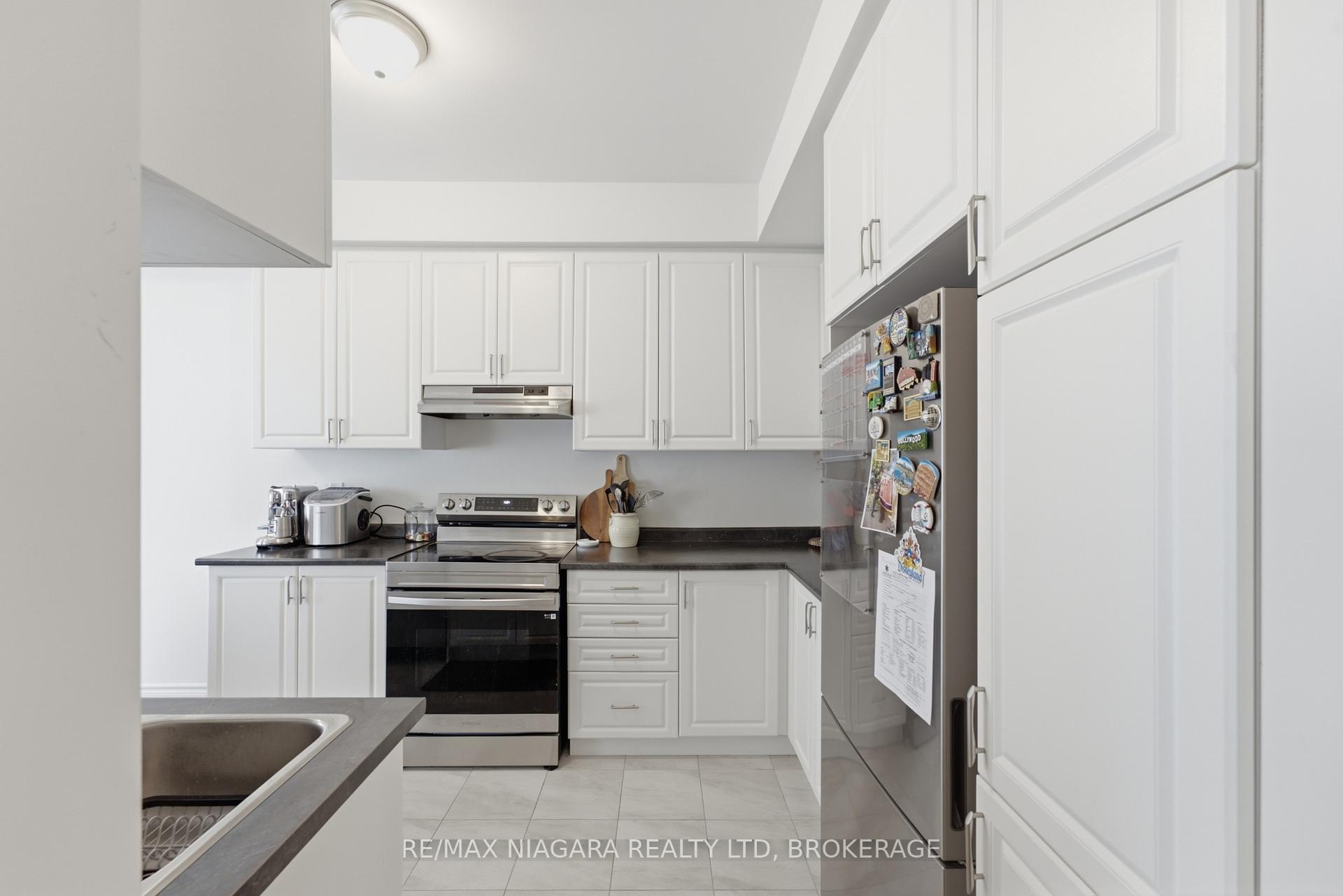Photo 12 of 56 Sapphire Way, Thorold, Rolling Meadows — HOMEH