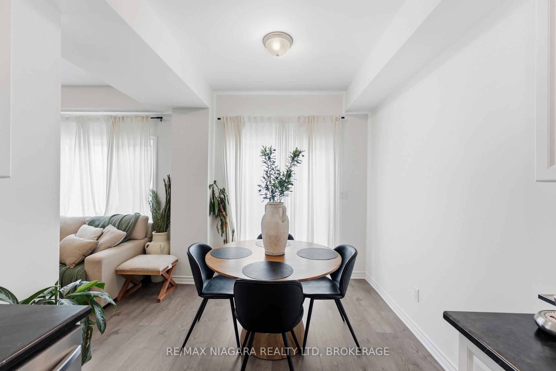 Photo 13 of 56 Sapphire Way, Thorold, Rolling Meadows — HOMEH
