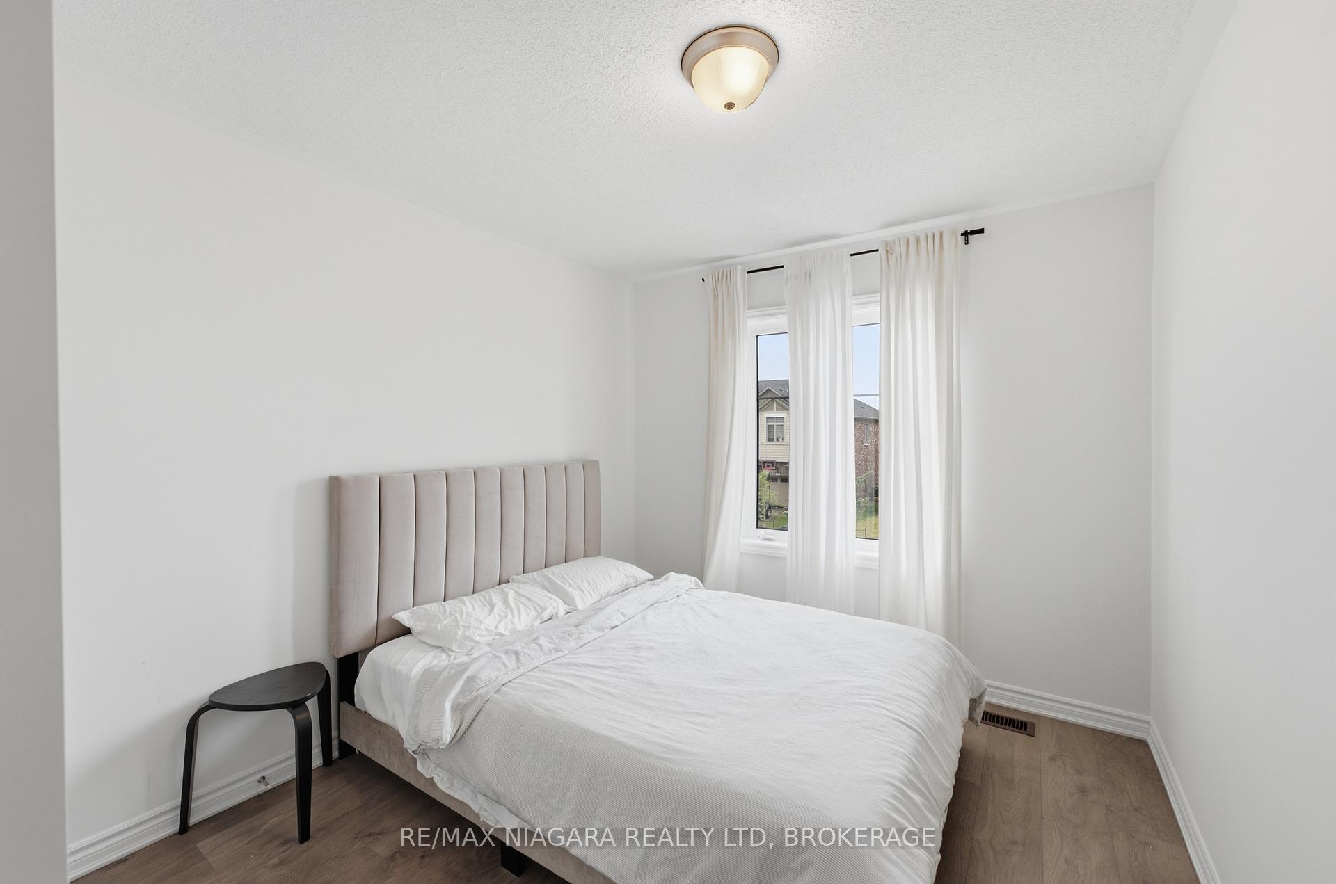 Photo 20 of 56 Sapphire Way, Thorold, Rolling Meadows — HOMEH