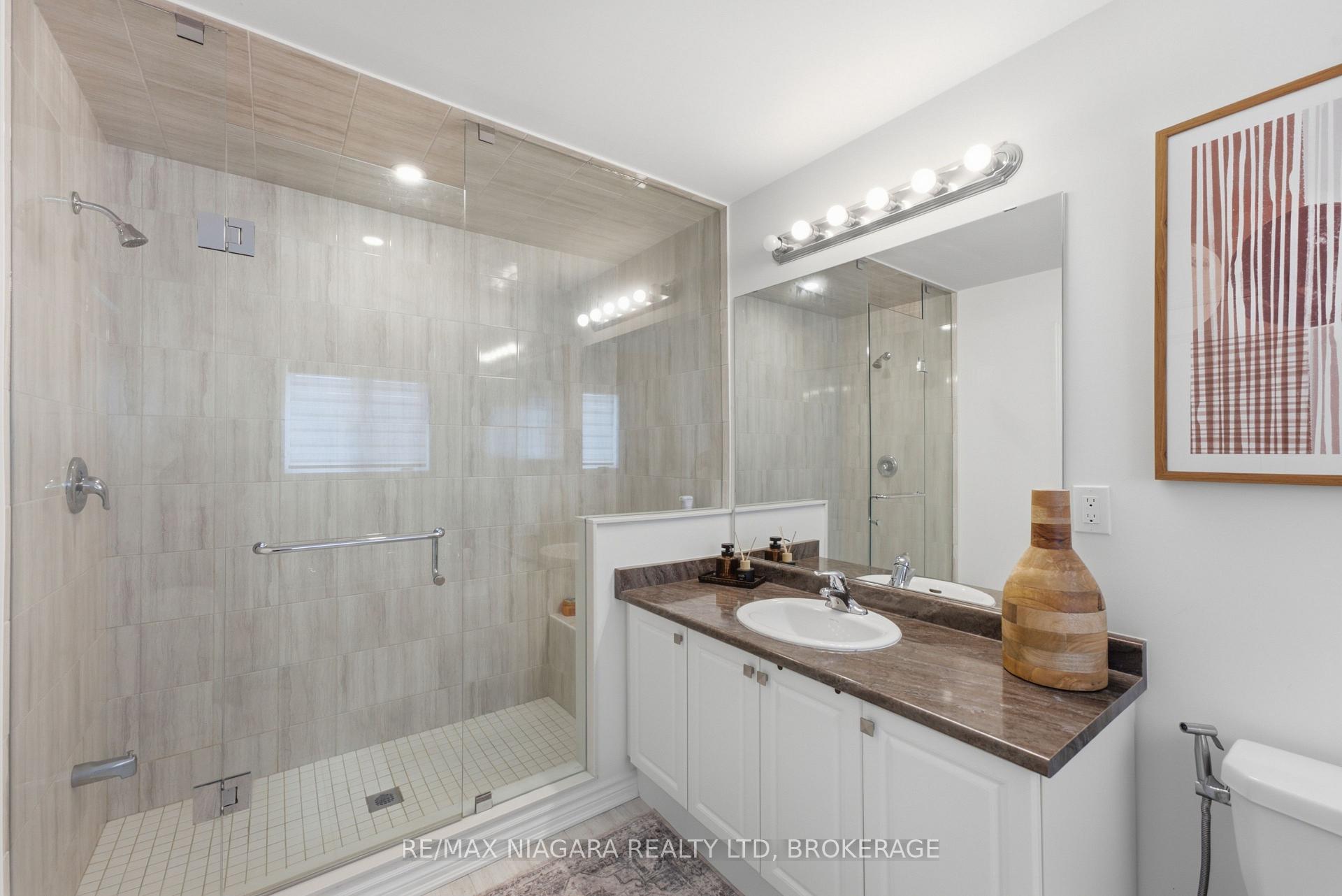 Photo 24 of 56 Sapphire Way, Thorold, Rolling Meadows — HOMEH