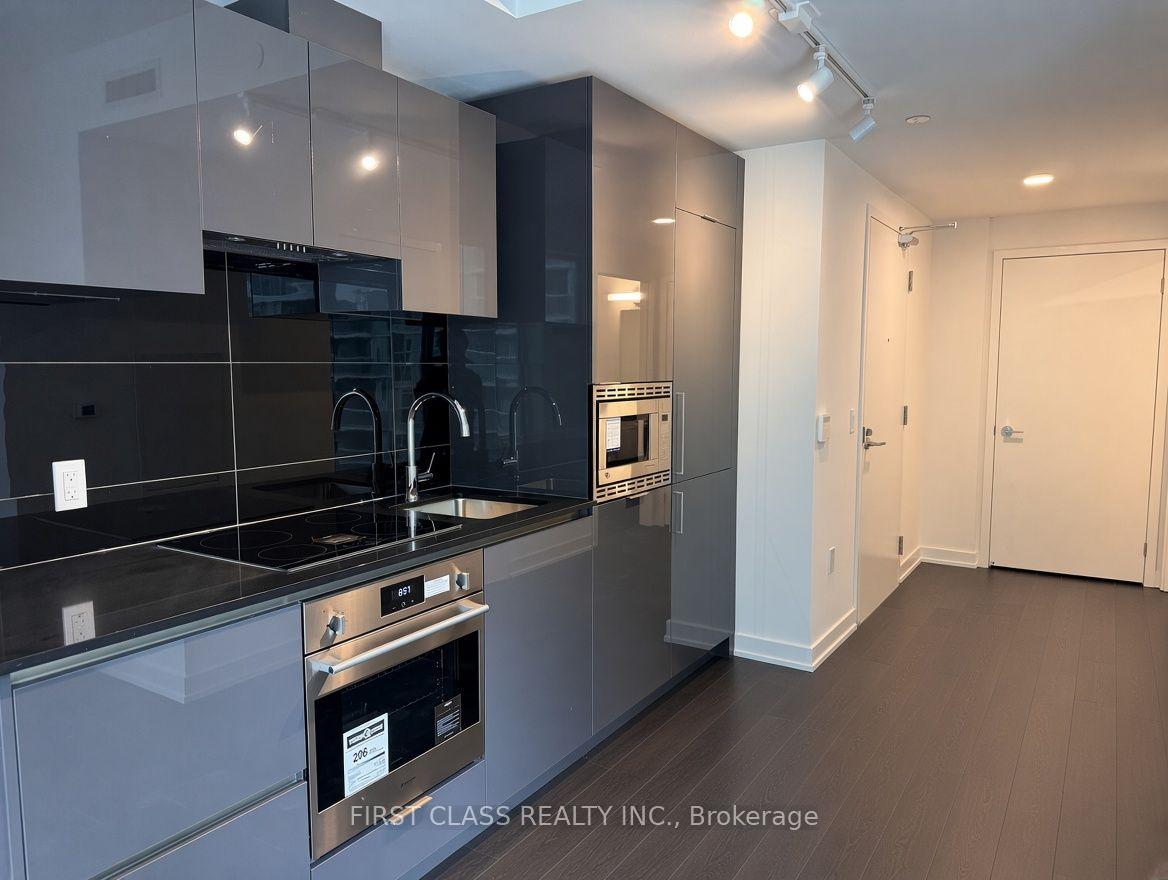 Photo 2 of Unit 812, 121 St Patrick Street, Toronto, Kensington-Chinatown — HOMEH