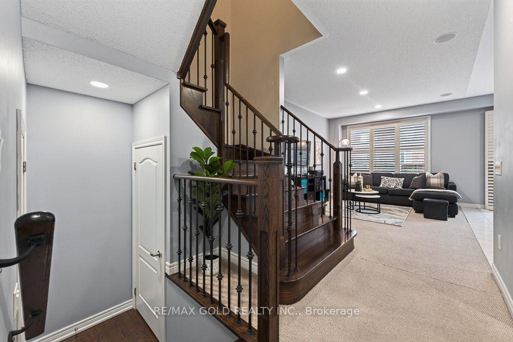 Photo 9 of 131 Olivia Marie Road, Brampton, Bram West — HOMEH