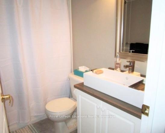 Photo 6 of Unit 13, 937 Cedarpointe Court, Collingwood — HOMEH