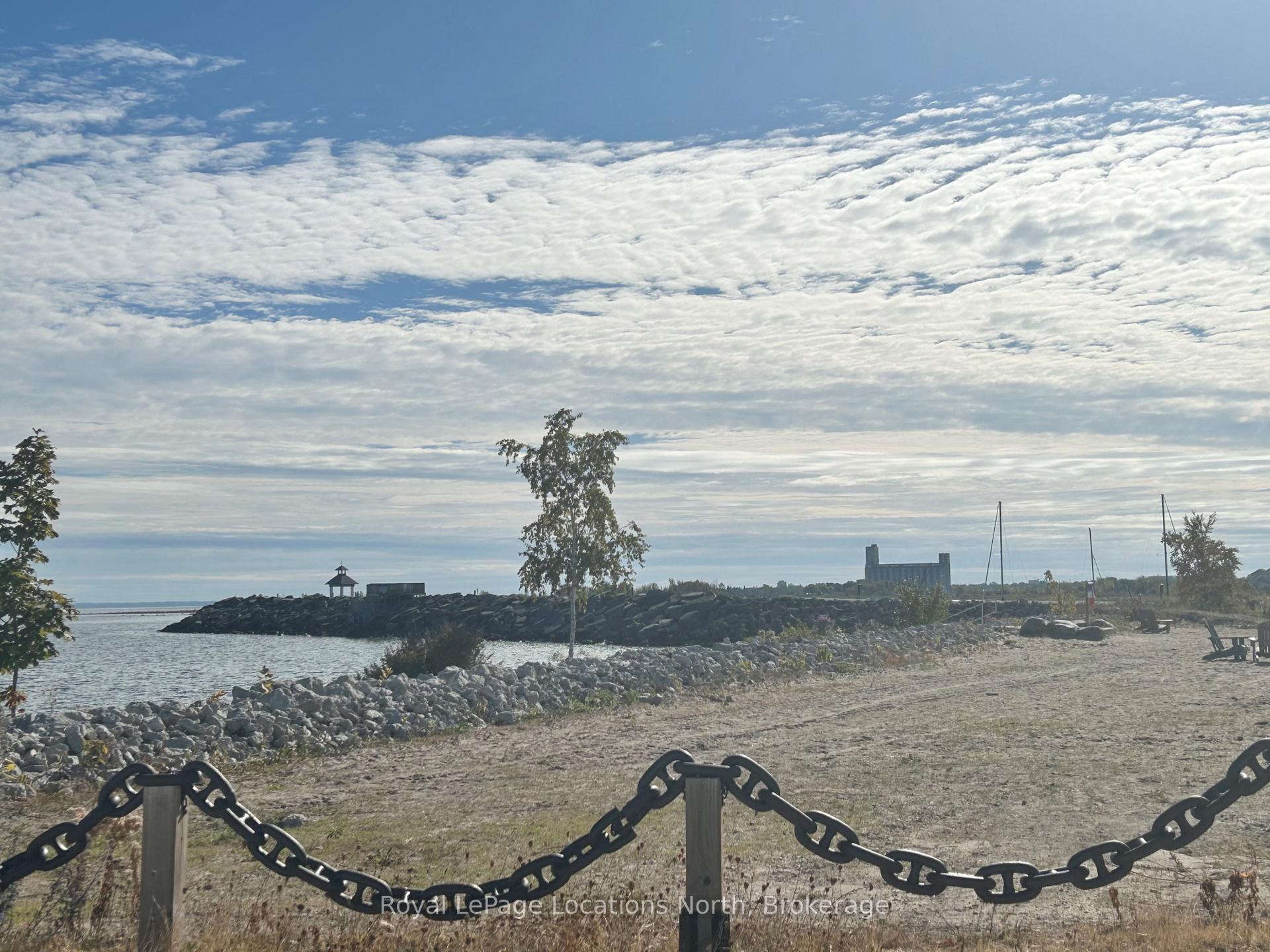 Photo 16 of Unit 13, 937 Cedarpointe Court, Collingwood — HOMEH