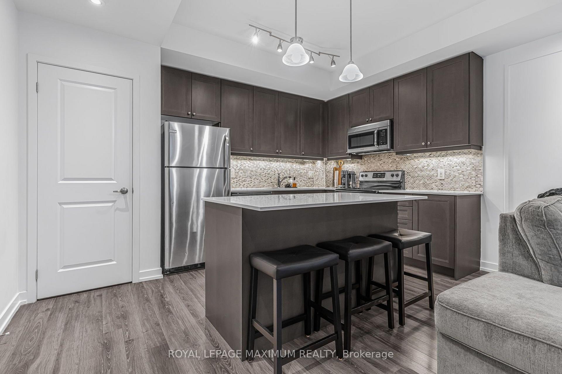 Photo 5 of Unit 2B, 867 Wilson Avenue, North York, Downsview-Roding-CFB — HOMEH