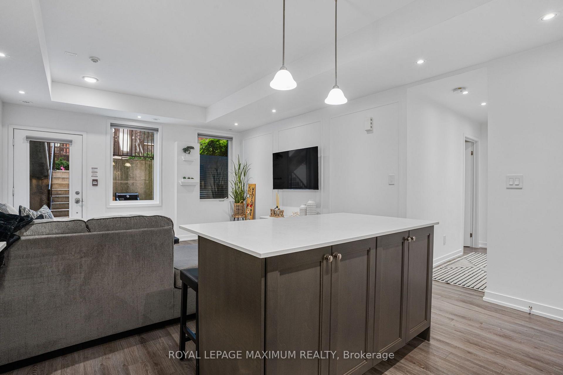Photo 7 of Unit 2B, 867 Wilson Avenue, North York, Downsview-Roding-CFB — HOMEH