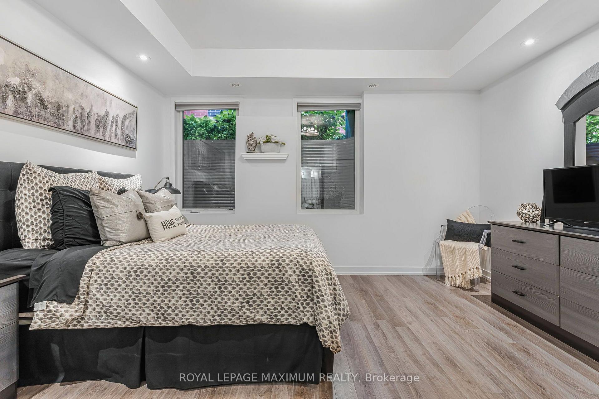 Photo 11 of Unit 2B, 867 Wilson Avenue, North York, Downsview-Roding-CFB — HOMEH
