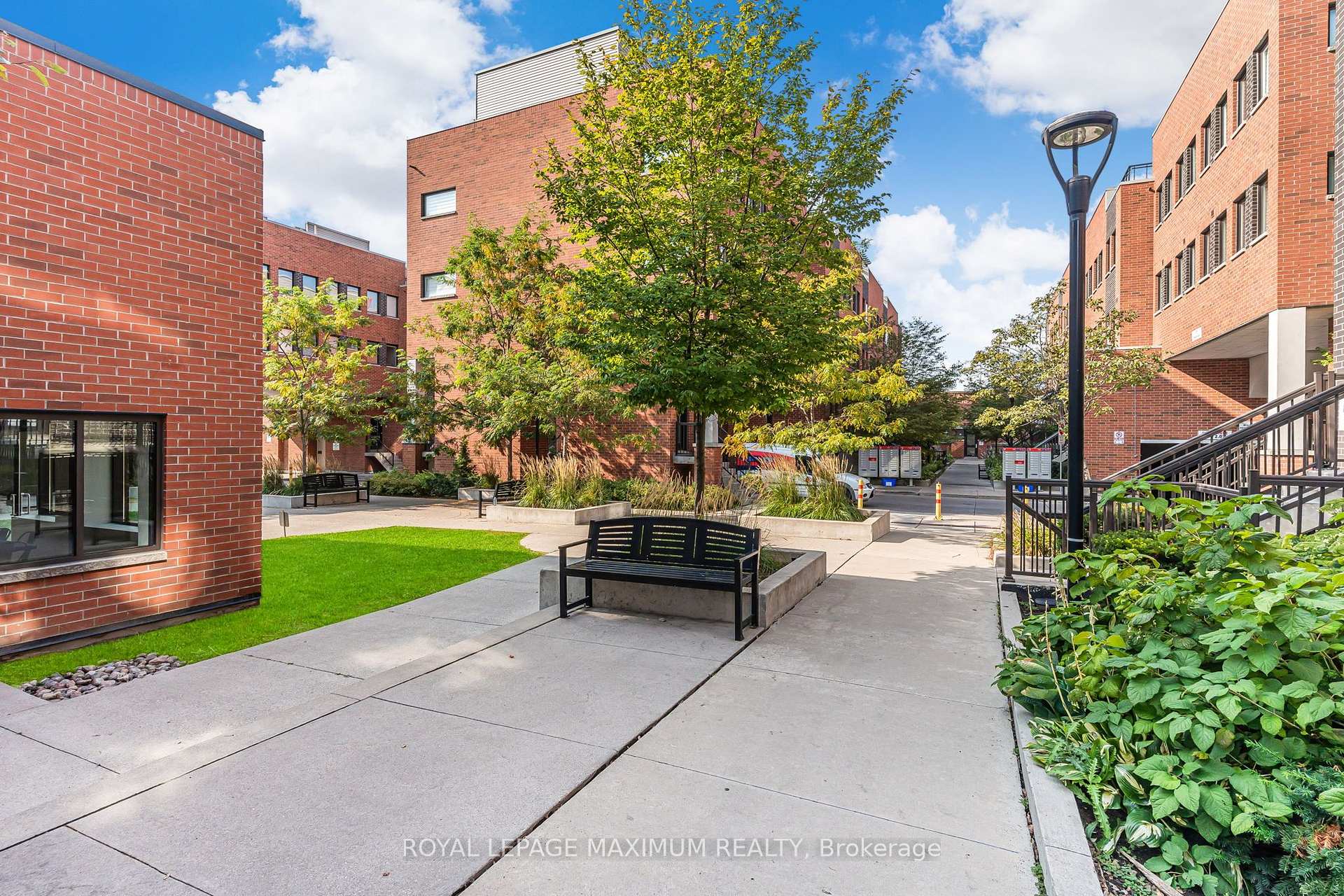 Photo 23 of Unit 2B, 867 Wilson Avenue, North York, Downsview-Roding-CFB — HOMEH