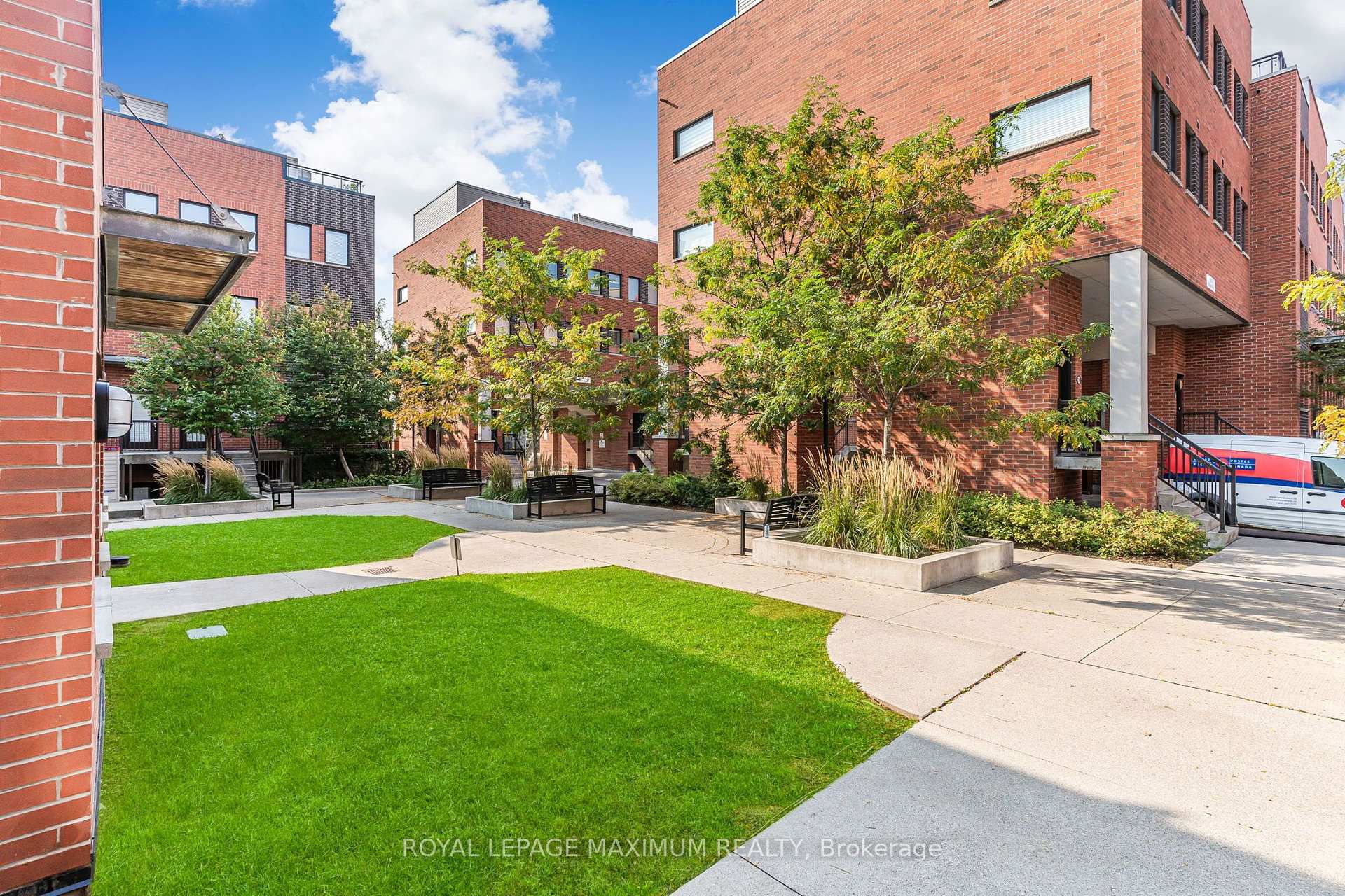 Photo 24 of Unit 2B, 867 Wilson Avenue, North York, Downsview-Roding-CFB — HOMEH