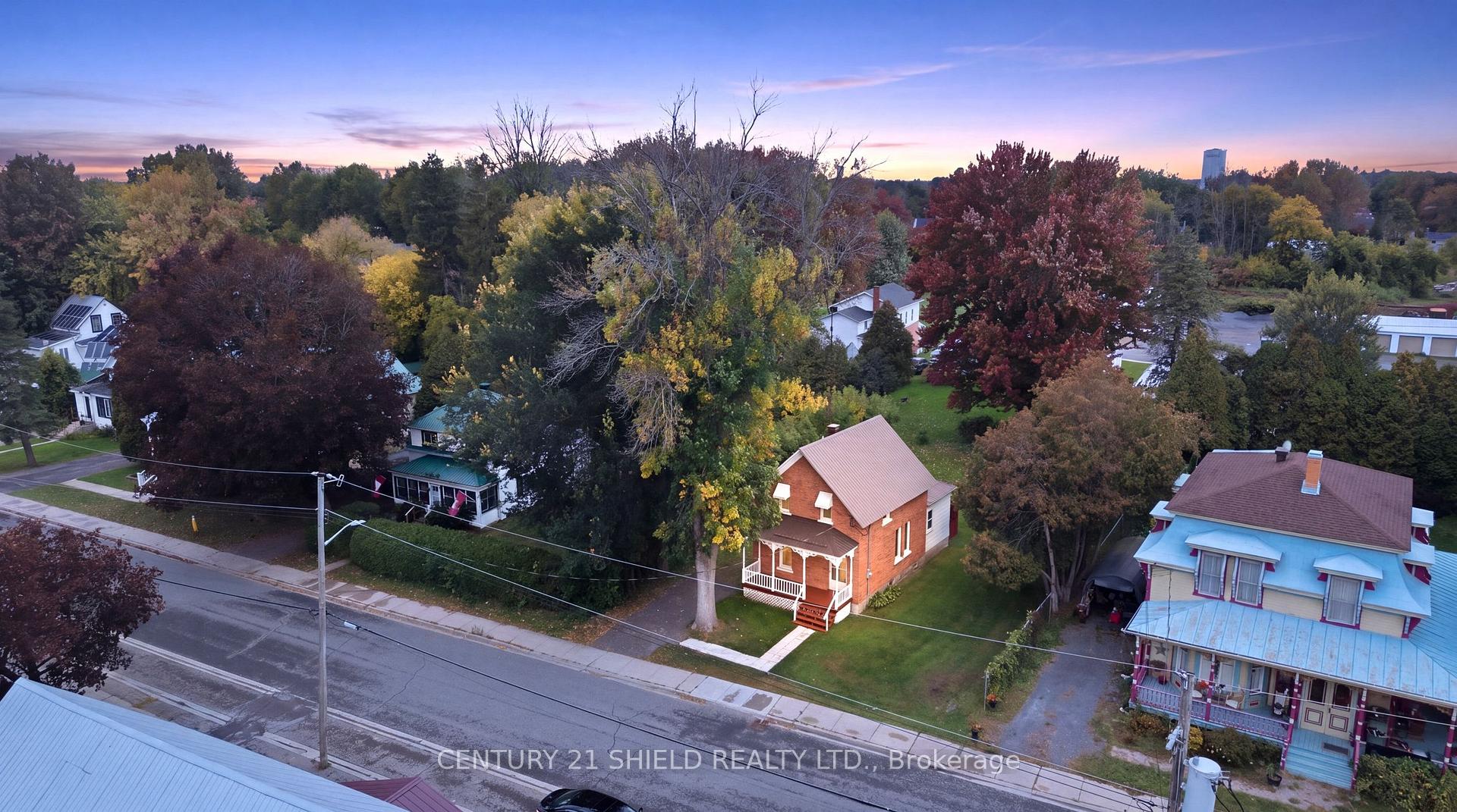 Photo 9 of 13 Oak Street, South Glengarry, Lancaster — HOMEH