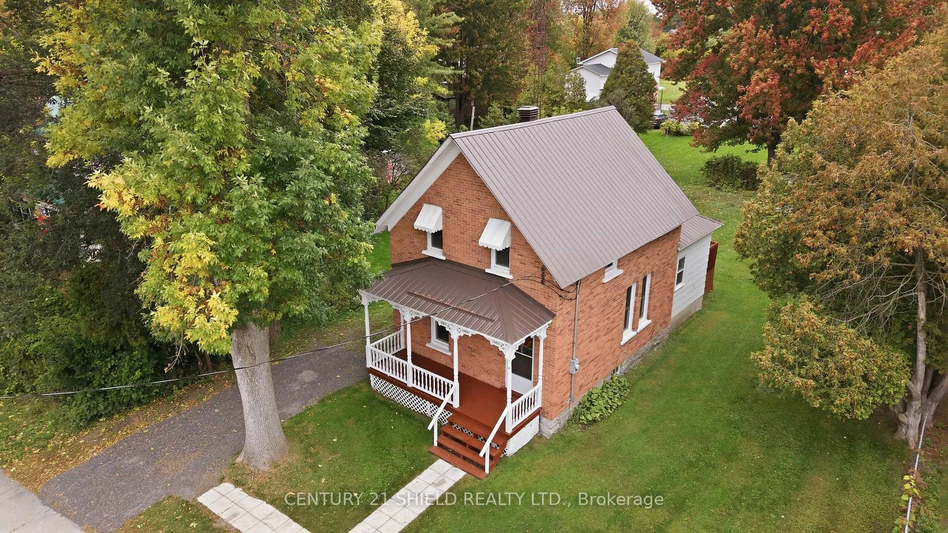 Photo 2 of 13 Oak Street, South Glengarry, Lancaster — HOMEH