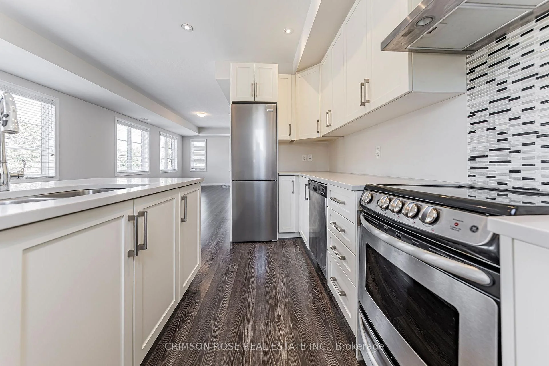 Photo 12 of Unit 10, 70 Plains Road W, Burlington, LaSalle — HOMEH