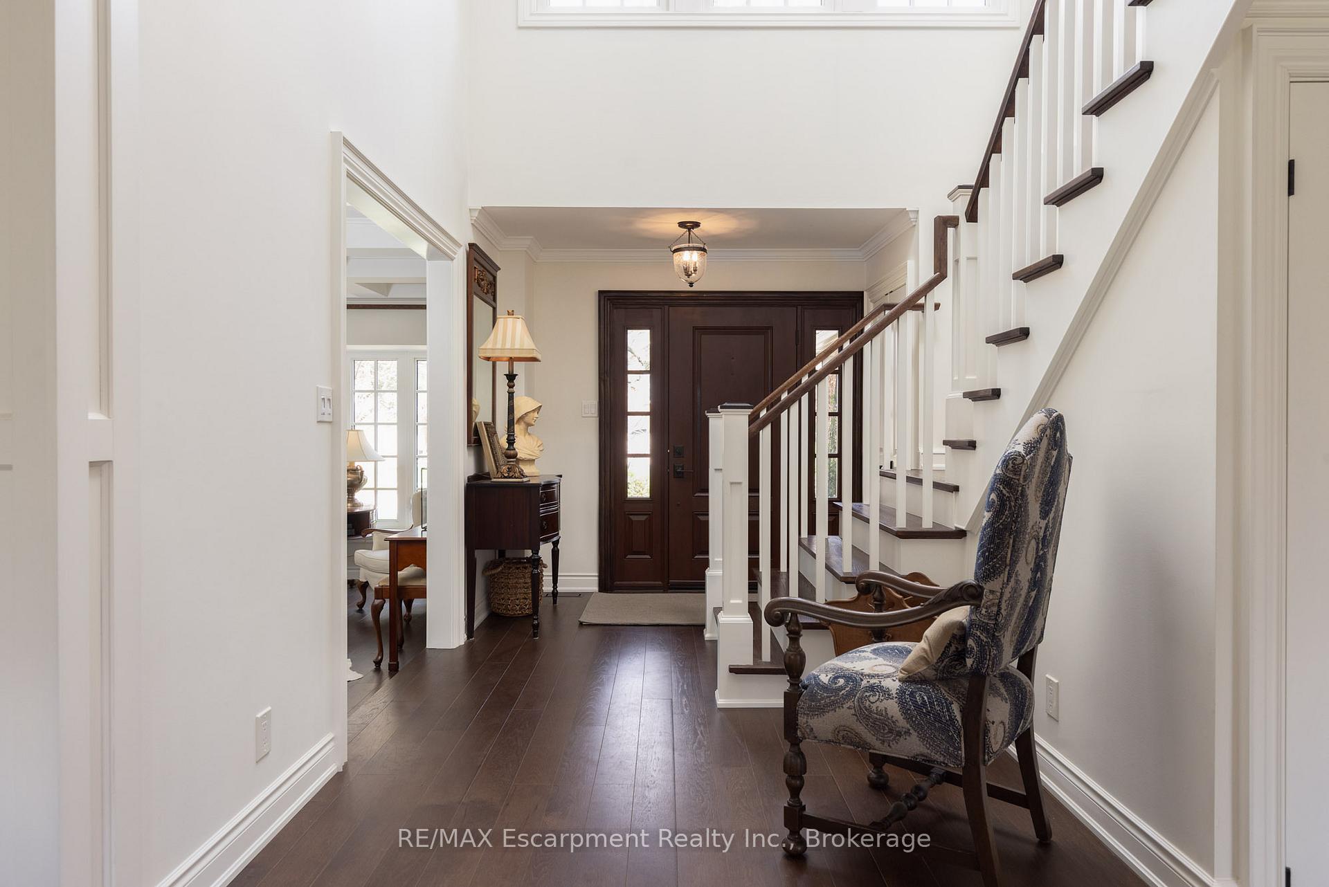 Photo 4 of 392 Aspen Forest Drive, Oakville, Ford — HOMEH