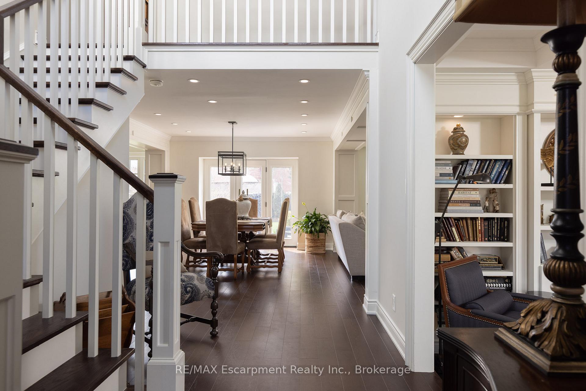 Photo 6 of 392 Aspen Forest Drive, Oakville, Ford — HOMEH