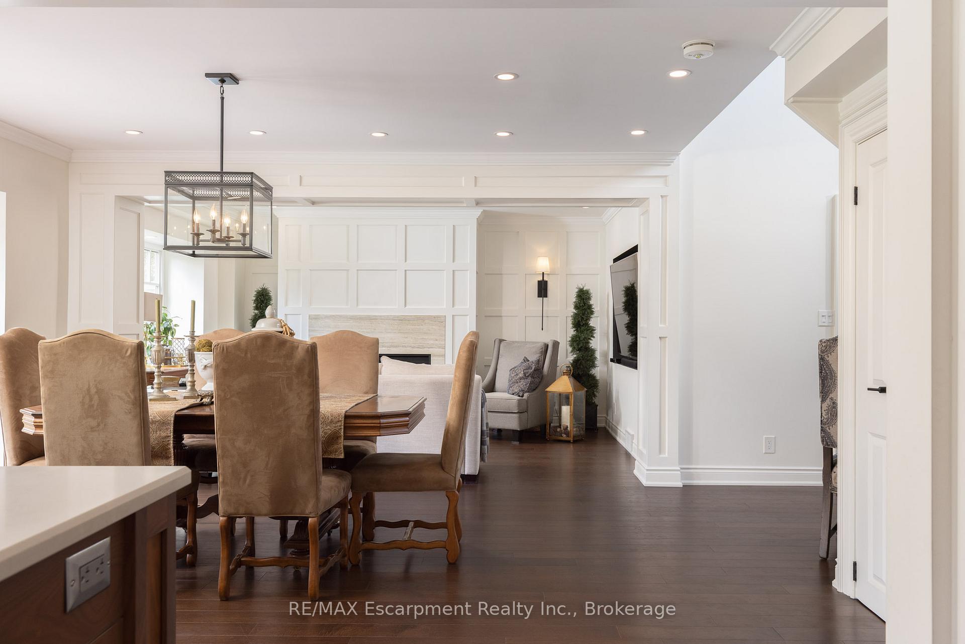 Photo 15 of 392 Aspen Forest Drive, Oakville, Ford — HOMEH