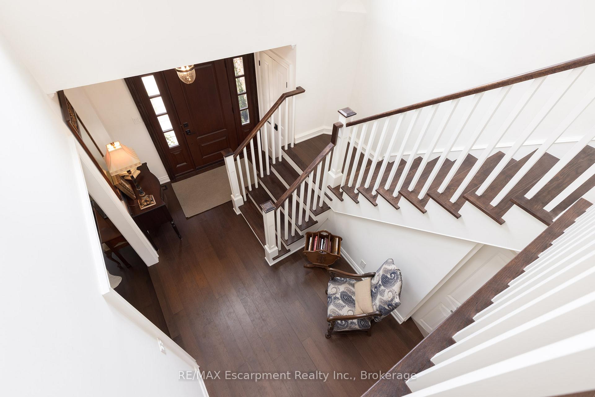 Photo 19 of 392 Aspen Forest Drive, Oakville, Ford — HOMEH