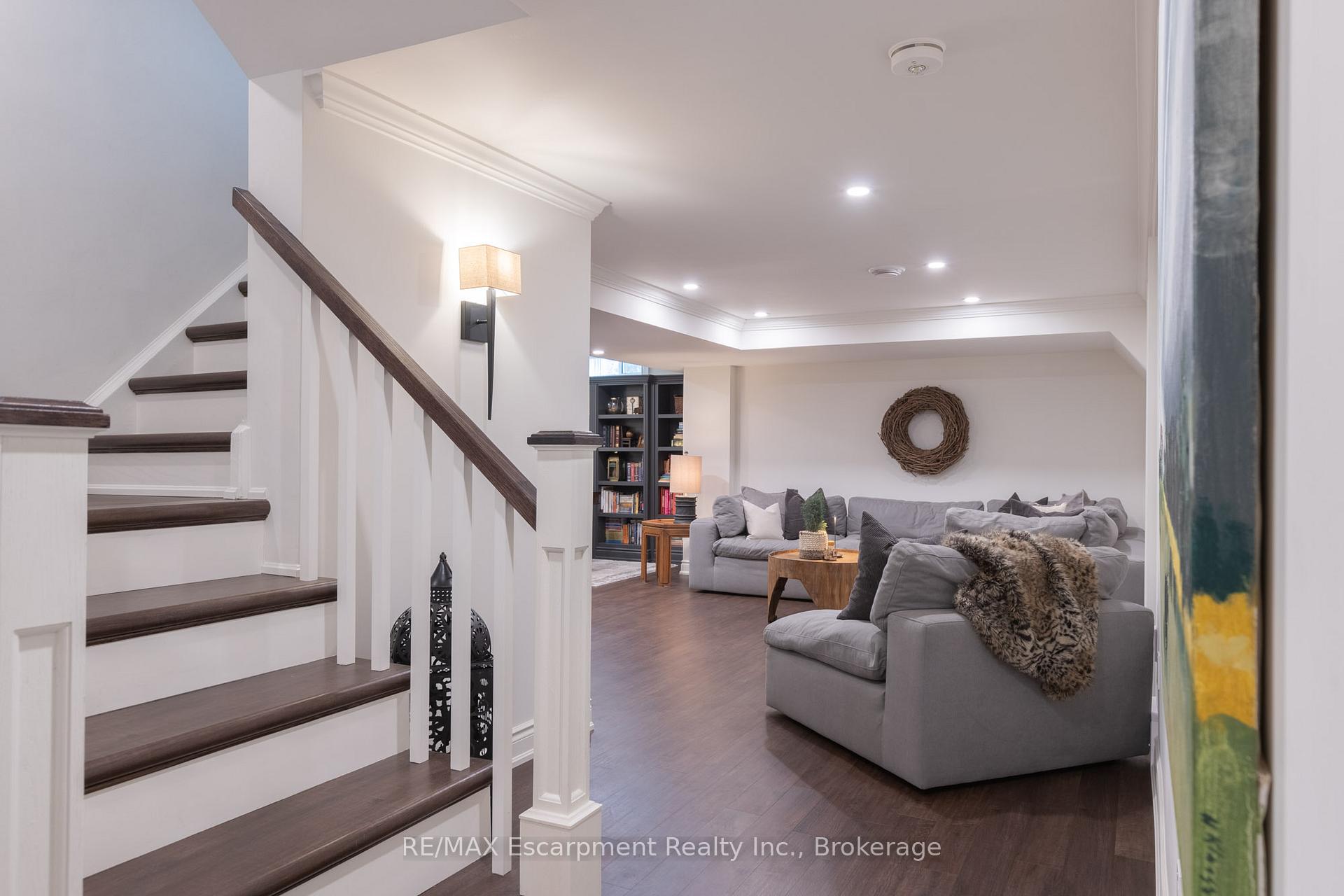 Photo 30 of 392 Aspen Forest Drive, Oakville, Ford — HOMEH