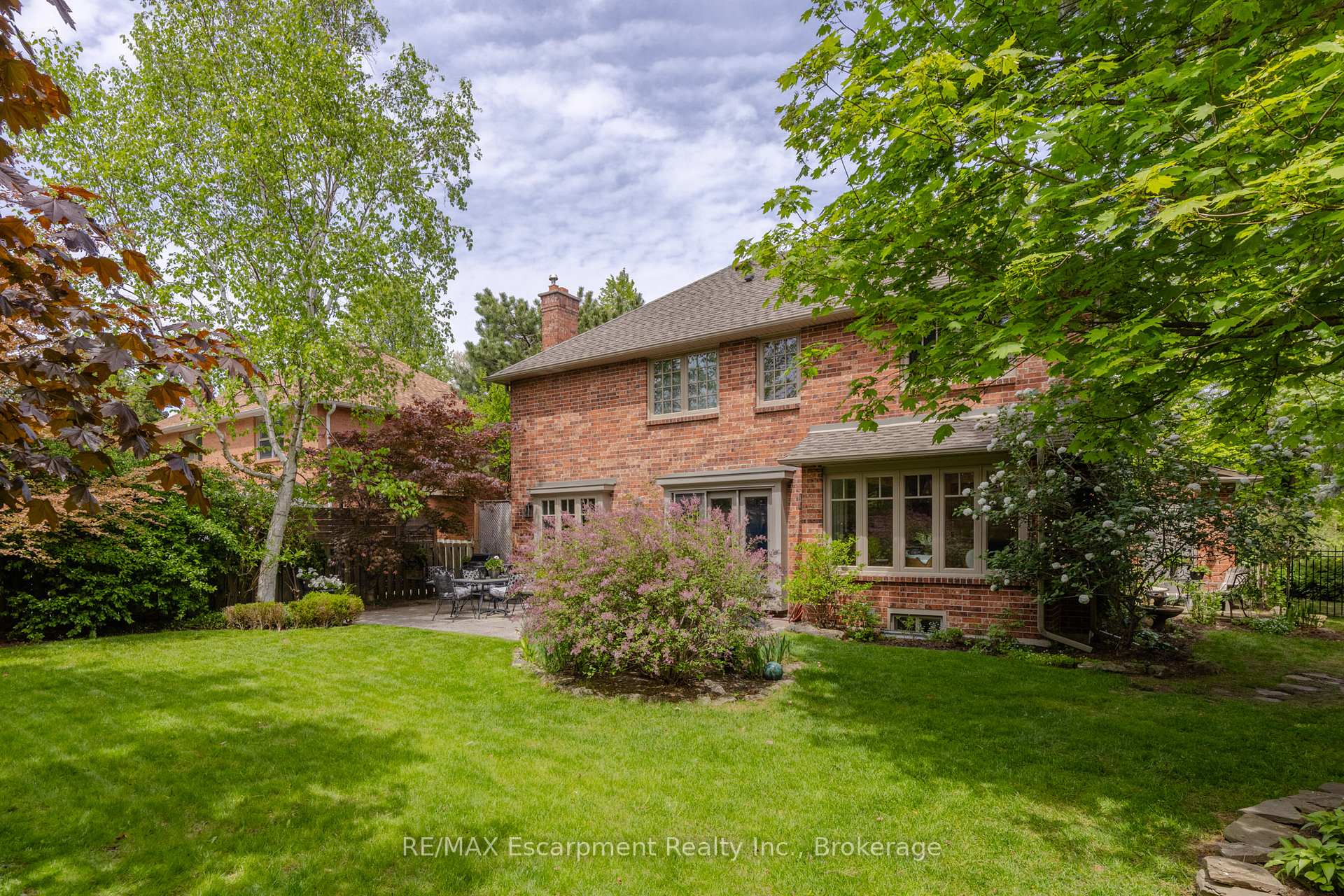 Photo 38 of 392 Aspen Forest Drive, Oakville, Ford — HOMEH