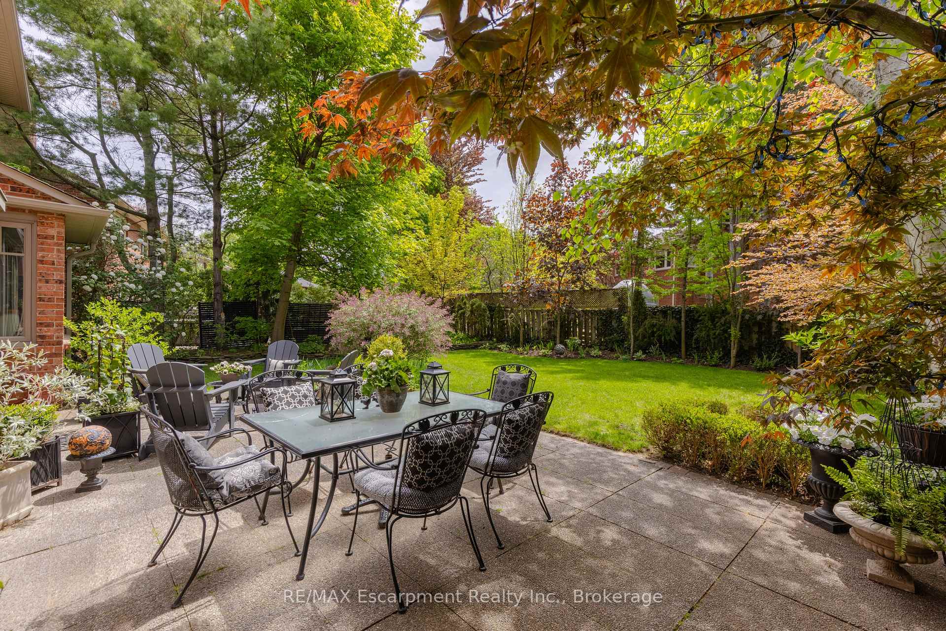 Photo 39 of 392 Aspen Forest Drive, Oakville, Ford — HOMEH