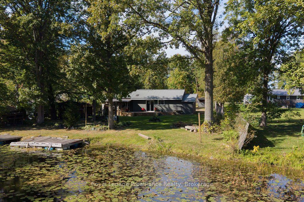 Photo of 2117 2nd Line East
