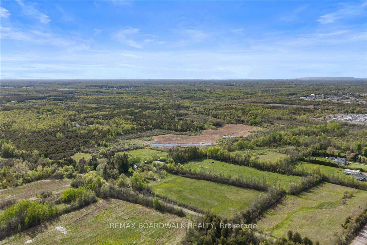 Photo 3 of 2448 Scrivens Drive, Ottawa, Osgoode Twp North of Reg Rd 6 — HOMEH