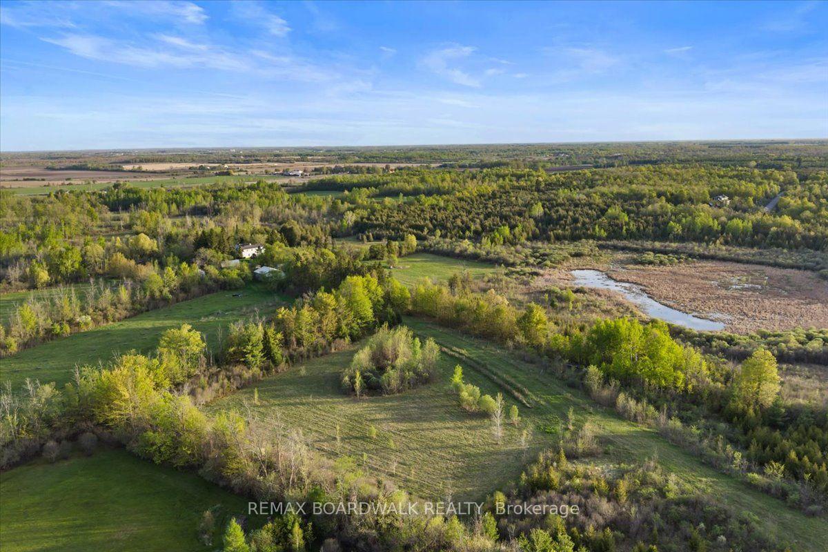 Photo 9 of 2448 Scrivens Drive, Ottawa, Osgoode Twp North of Reg Rd 6 — HOMEH