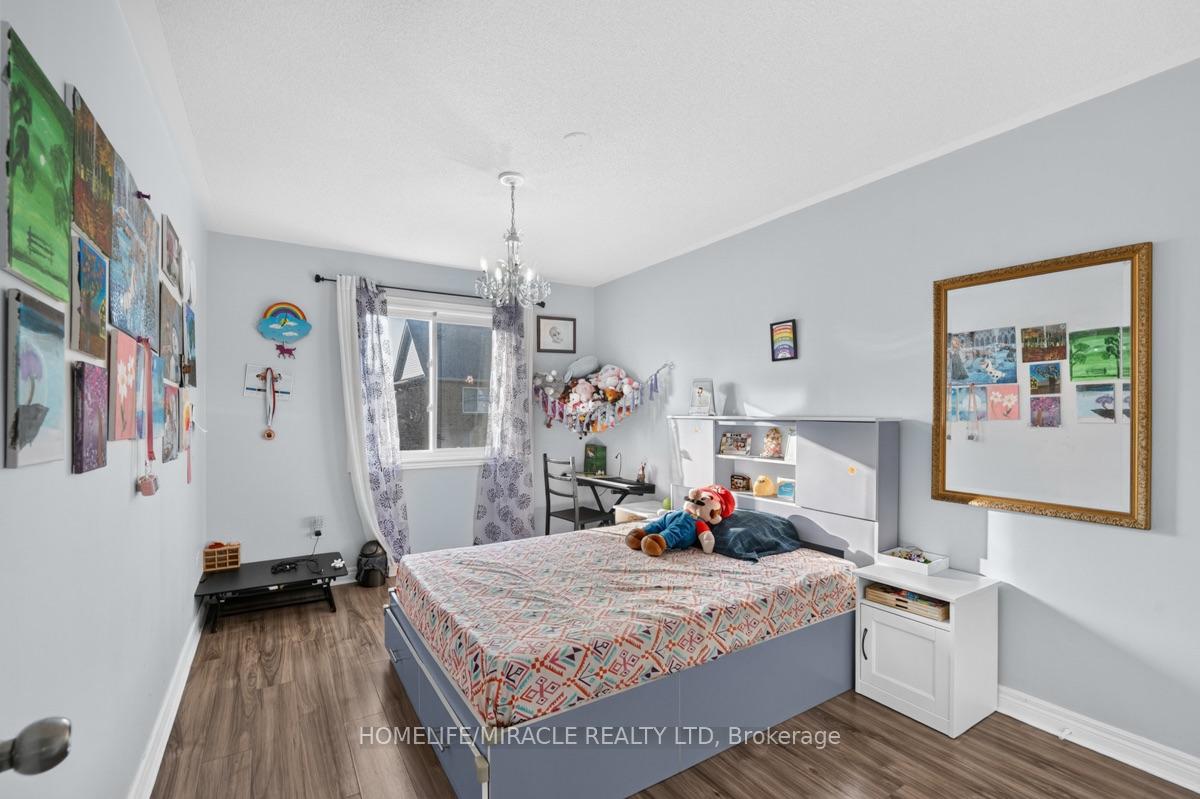 Photo 15 of 21 Chalkfarm Crescent, Brampton, Northwest Sandalwood Parkway — HOMEH