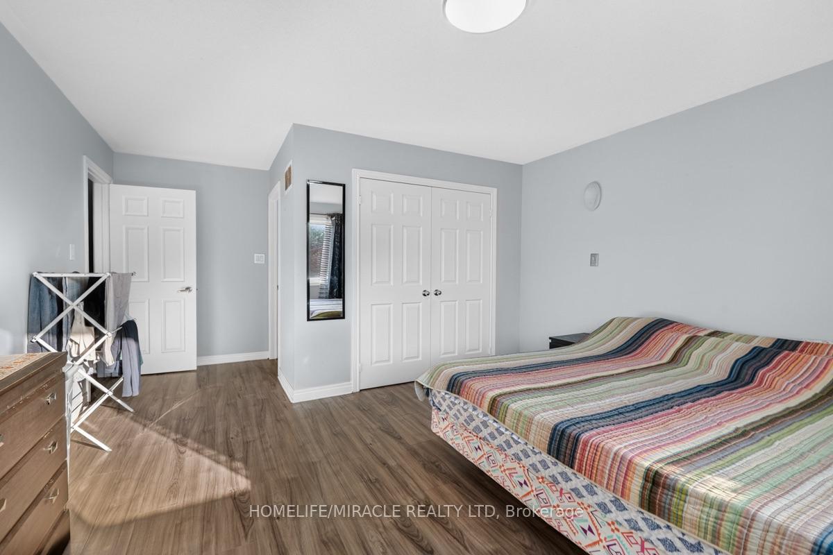 Photo 18 of 21 Chalkfarm Crescent, Brampton, Northwest Sandalwood Parkway — HOMEH