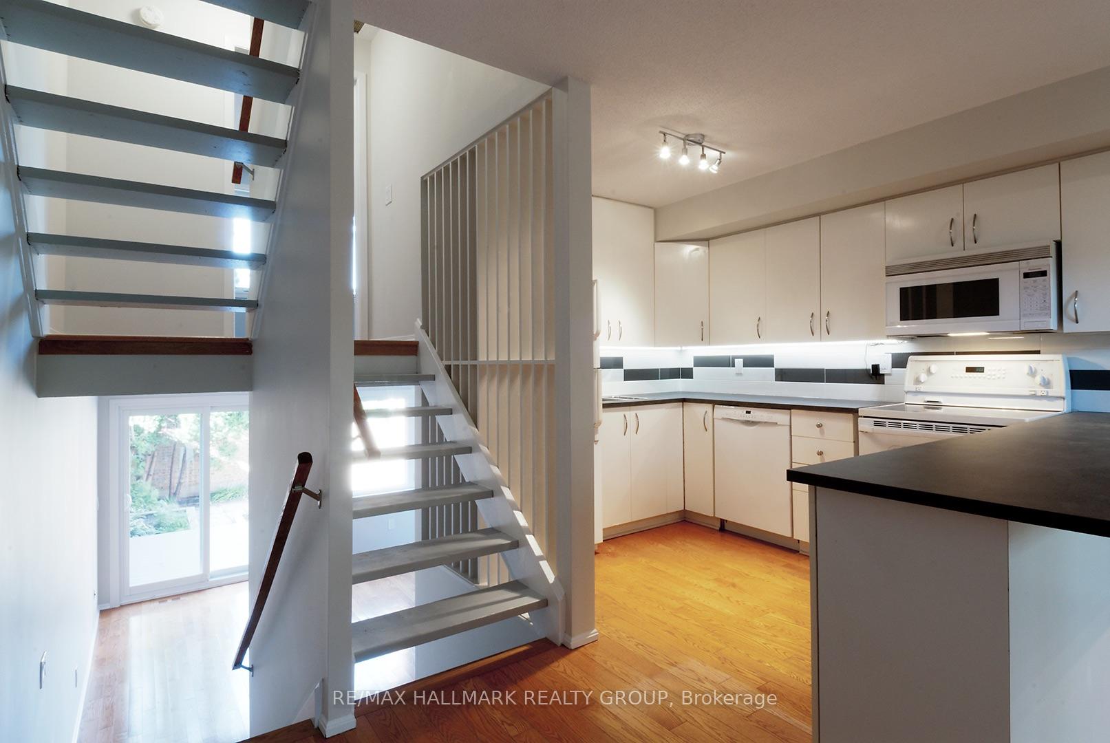 Photo 2 of 279 Bruyere Street, Ottawa, Lower Town — HOMEH