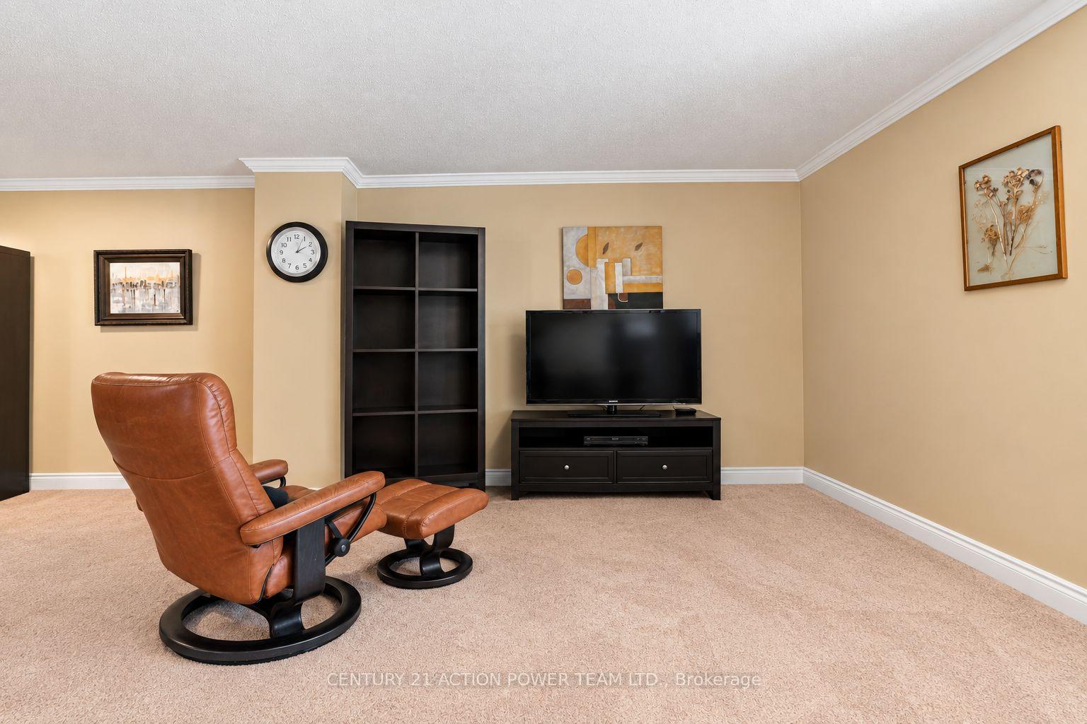 Photo 7 of 70 Brentmore Private, Ottawa, Avalon East — HOMEH