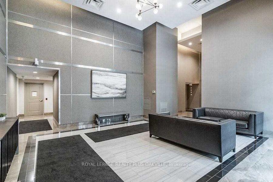 Photo 2 of Unit 221, 2490 Old Bronte Road, Oakville, Westmount — HOMEH