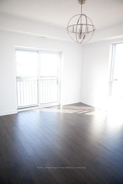 Photo 8 of Unit 221, 2490 Old Bronte Road, Oakville, Westmount — HOMEH
