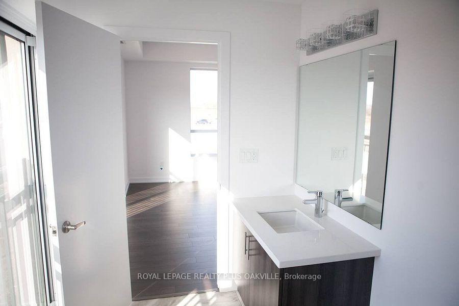 Photo 10 of Unit 221, 2490 Old Bronte Road, Oakville, Westmount — HOMEH