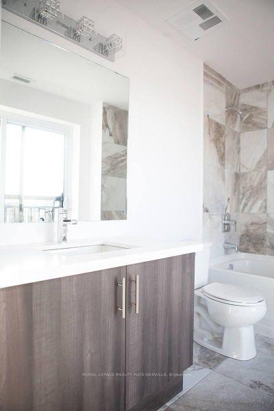 Photo 12 of Unit 221, 2490 Old Bronte Road, Oakville, Westmount — HOMEH