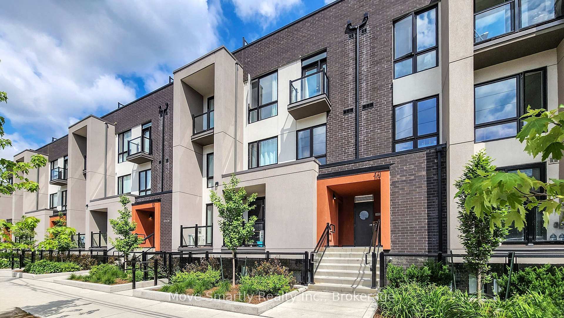 Photo 2 of Unit 8, 10 Marquette Avenue, Toronto, Englemount-Lawrence — HOMEH