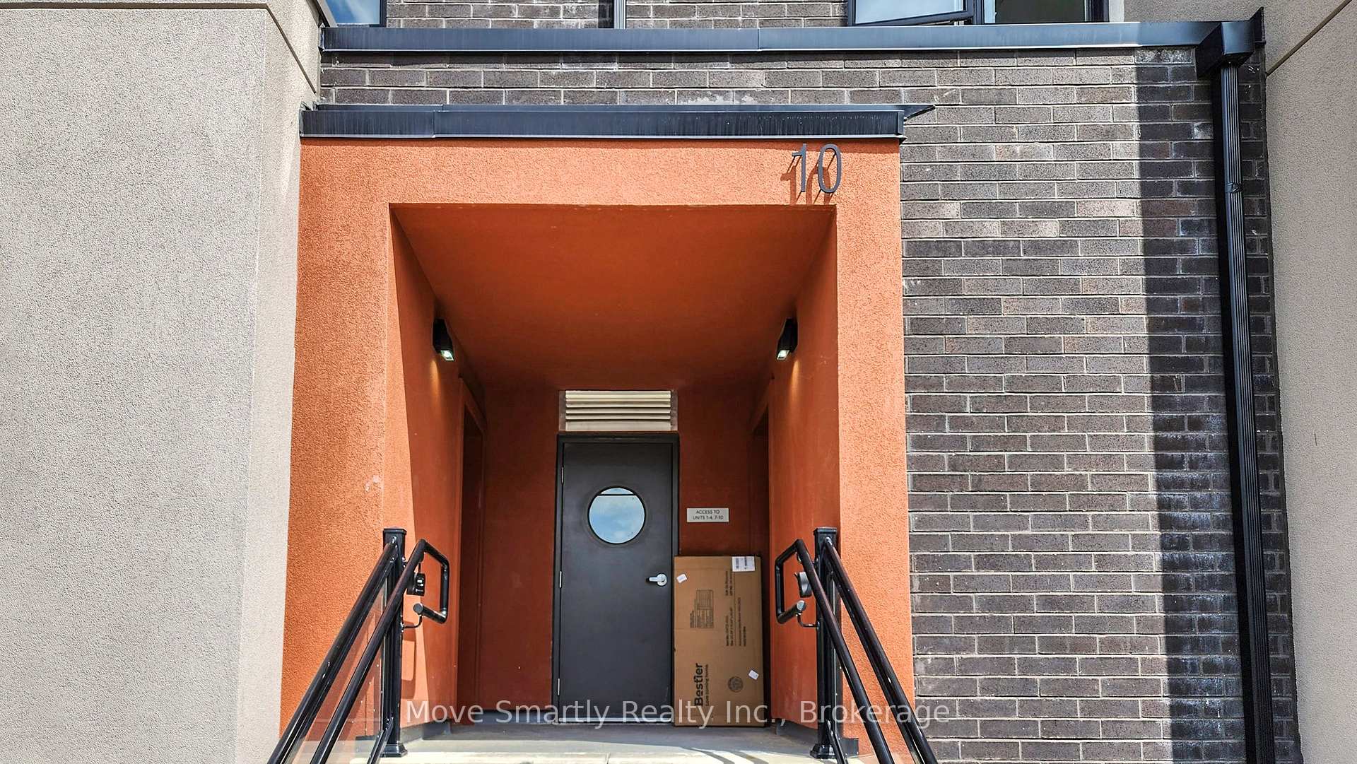 Photo 3 of Unit 8, 10 Marquette Avenue, Toronto, Englemount-Lawrence — HOMEH