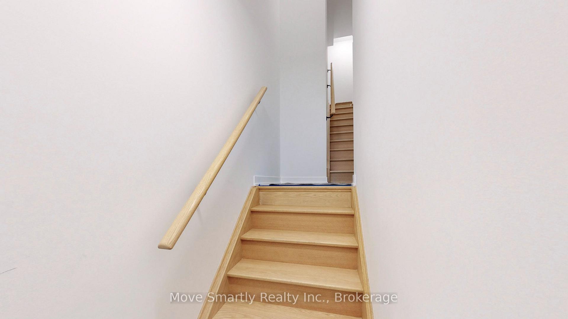 Photo 6 of Unit 8, 10 Marquette Avenue, Toronto, Englemount-Lawrence — HOMEH
