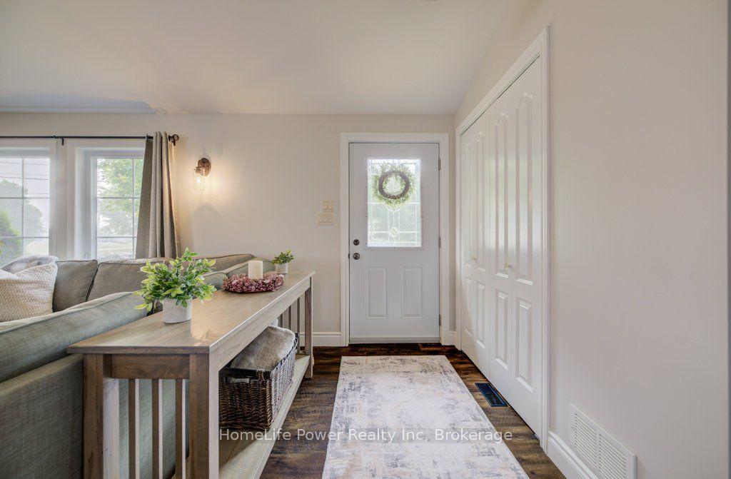 Photo 3 of 1077 Queen Street, Howick — HOMEH