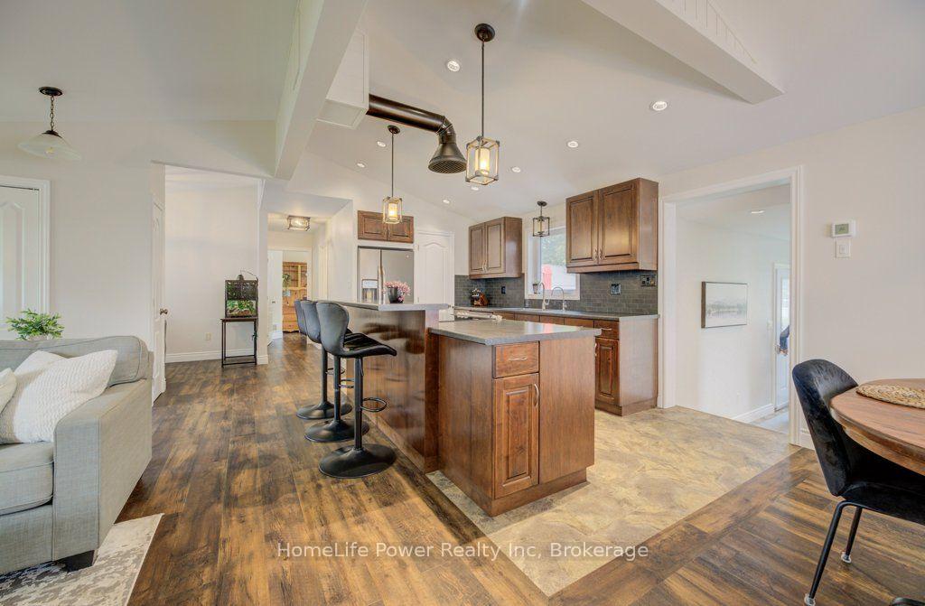 Photo 6 of 1077 Queen Street, Howick — HOMEH