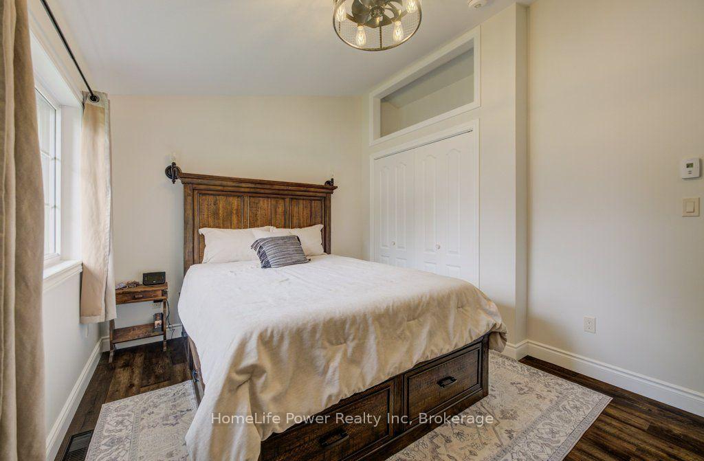 Photo 12 of 1077 Queen Street, Howick — HOMEH
