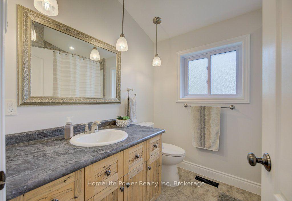 Photo 13 of 1077 Queen Street, Howick — HOMEH