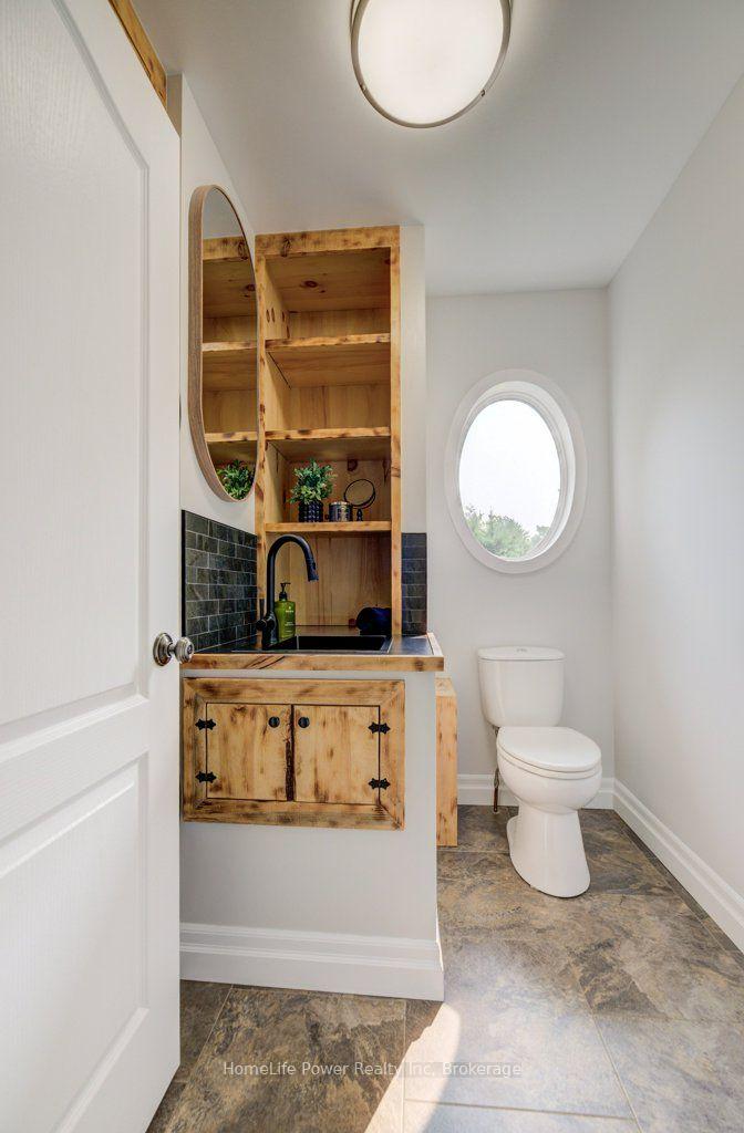 Photo 16 of 1077 Queen Street, Howick — HOMEH